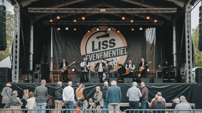 a-photo-of-a-liss-evenementiel-event-the_lINGyPVTTR-FWl3Wwj94mg_A7OaRmbuRQalZS4CbSq3oA